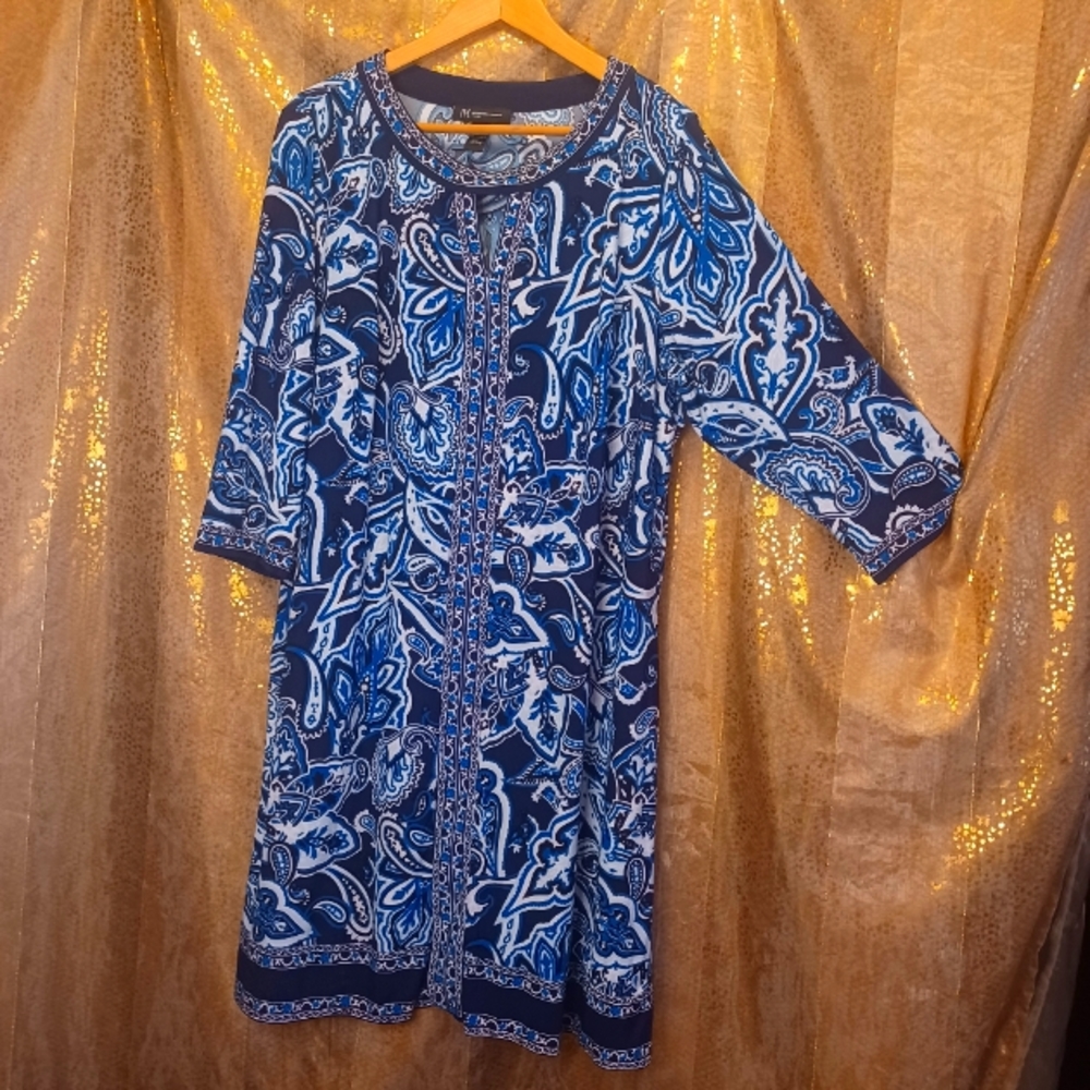 2X Women's Plus  shift dress by INC. Excellent condition.